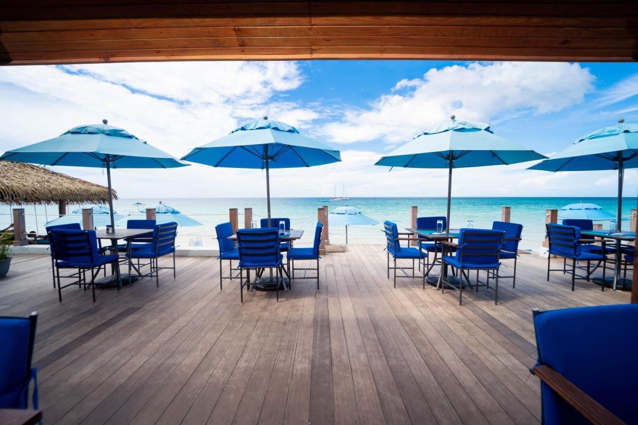 נגריל Blue Skies Beach Resort מראה חיצוני תמונה