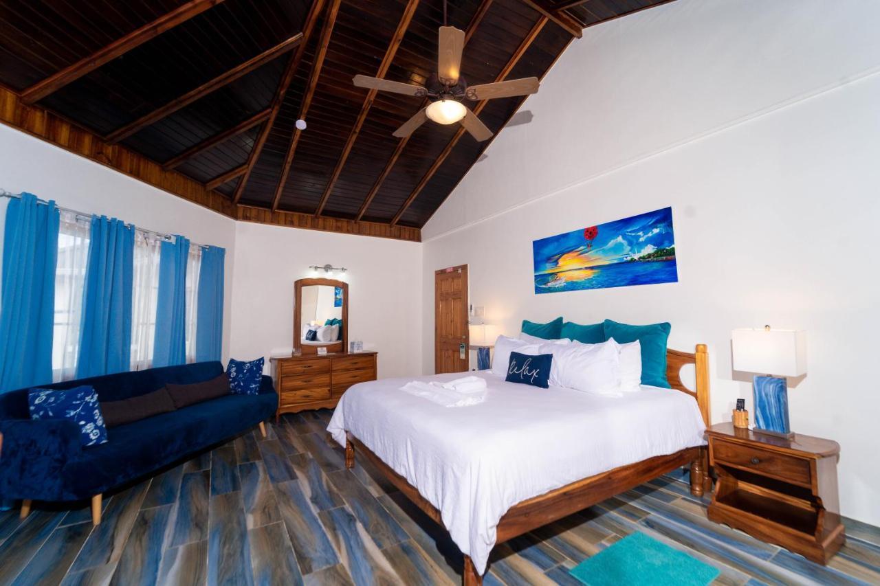 נגריל Blue Skies Beach Resort מראה חיצוני תמונה