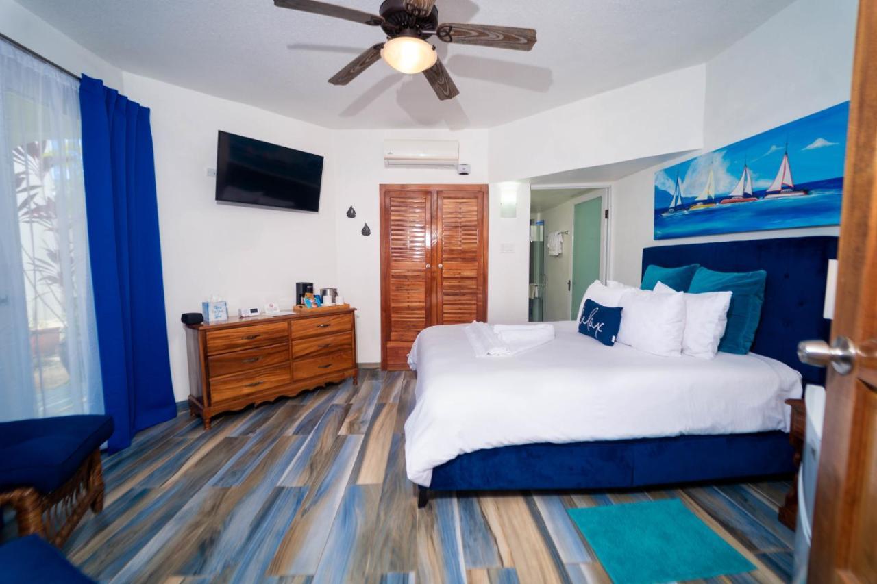 נגריל Blue Skies Beach Resort מראה חיצוני תמונה